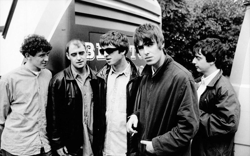 o-noel-gallagher-moirastike-akukloforito-demo-ton-oasis