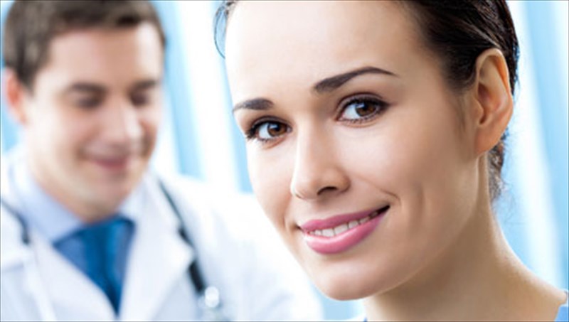 emminopausi-aities-sumptomata-epiplokes-kai-pos-mporoume-na-tin-antimetopisoume