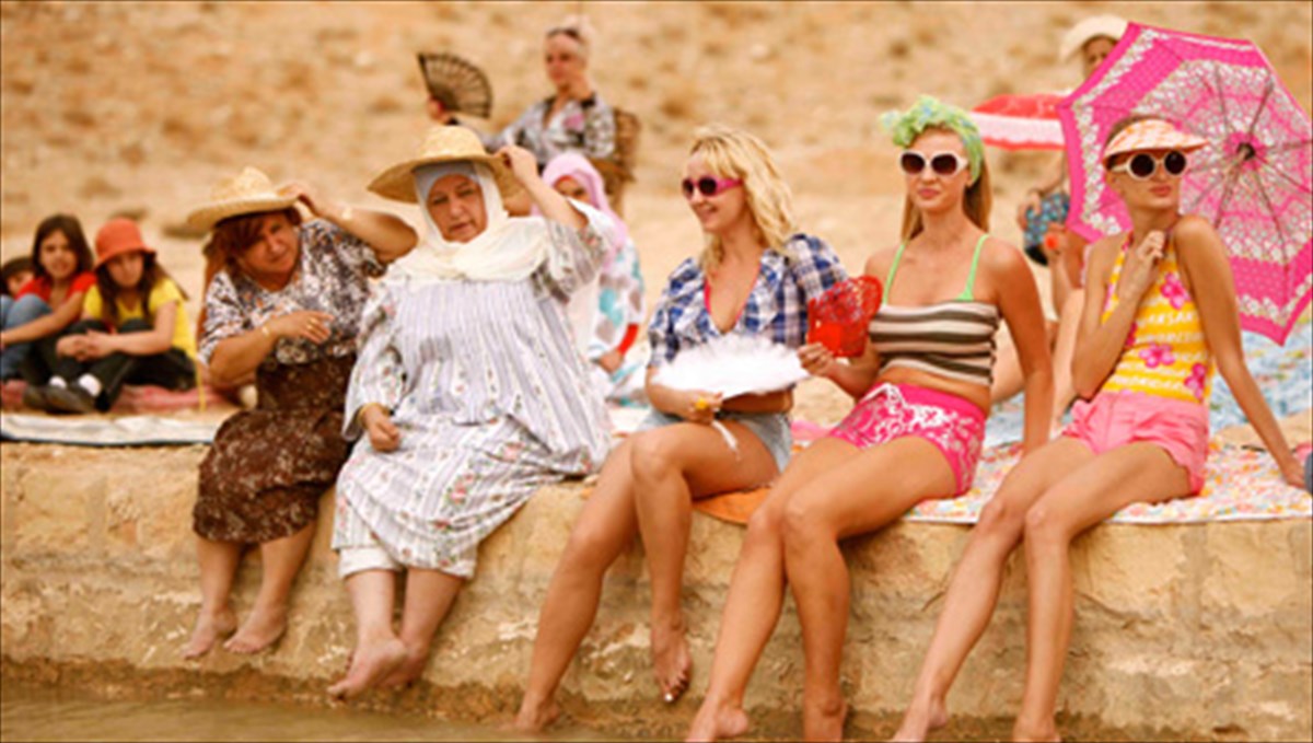 otan-theloun-oi-gunaikes-epanastatoun