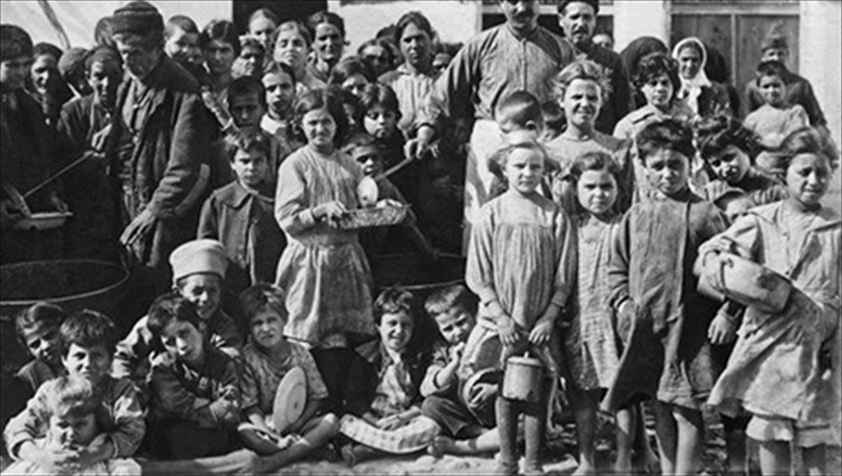 kritiki-tainias-apo-tis-duo-pleures-tou-aigaiou-diogmos-kai-antallagi-plithusmon-tourkia-ellada-1922-1924