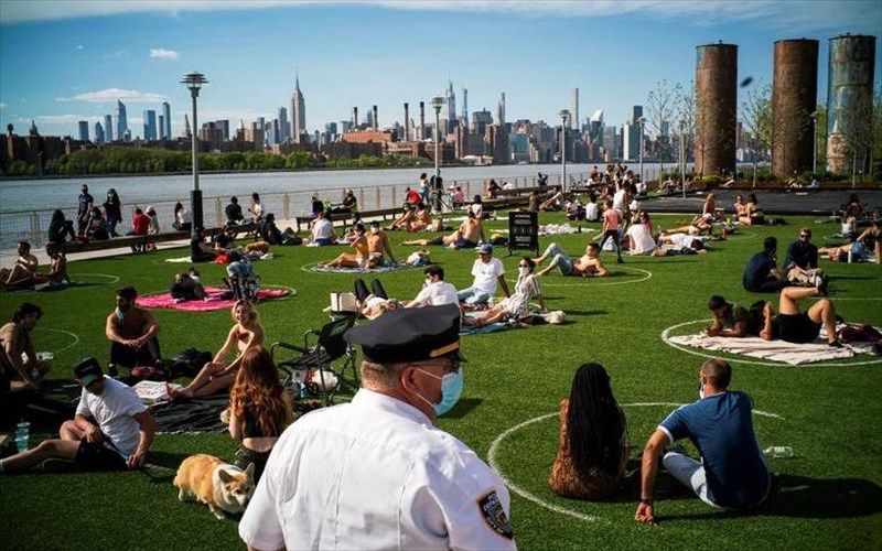 fotoreportaz-ta-metra-koinonikis-apostasiopoiisis-kai-i-nea-pragmatikotita-nea-pragmatikotita