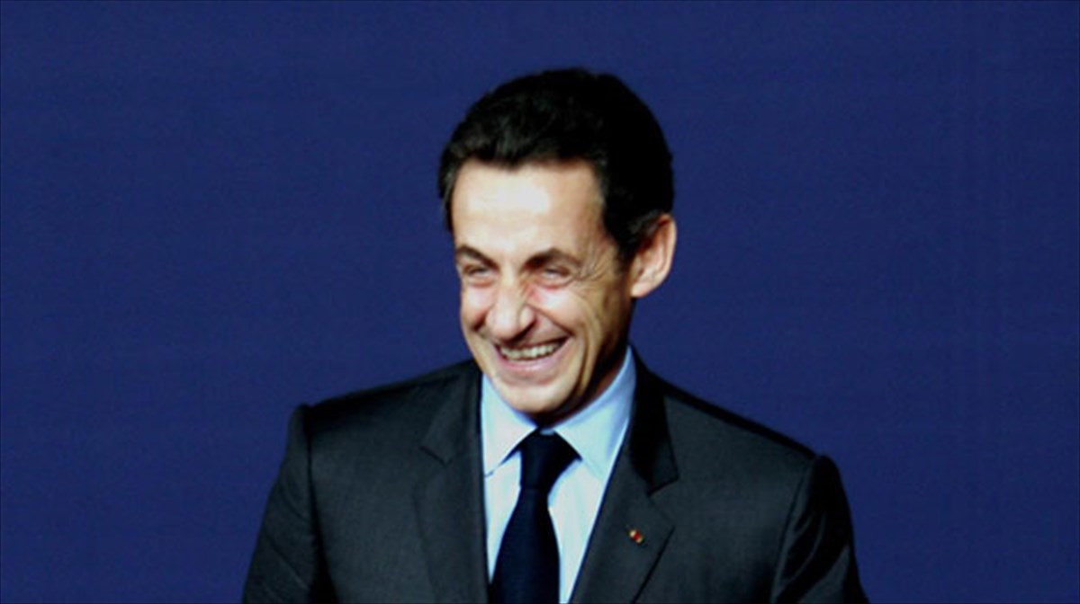 i-giasmina-reza-apokaluptei-ton-agnosto-sarkozi