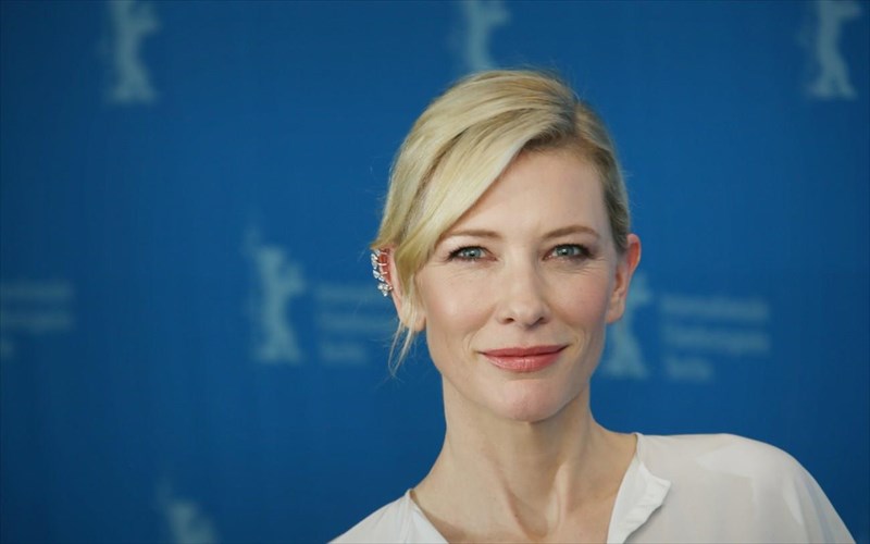 ti-kanoun-kathe-mera-oi-stars-tou-xoligount-gia-na-suntiroun-ton-mutho-tous