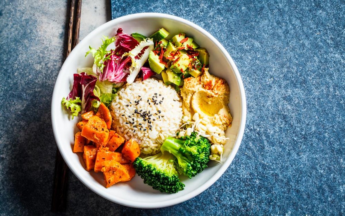 ugieini-diatrofi-buddha-bowl