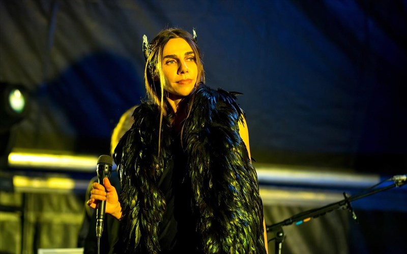 pros-epanekdosi-oli-i-diskografia-tis-pJ-harvey-diskografia-tis-pJ-harvey