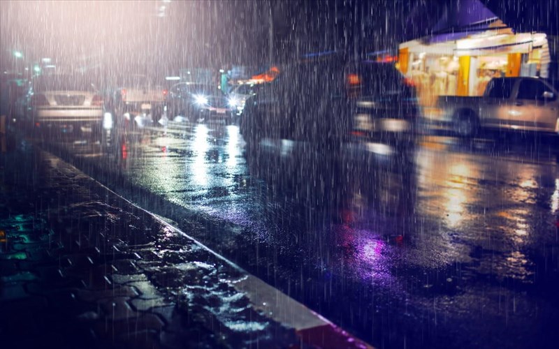 isxuroi-anemoi-entones-broxoptoseis-kai-polli-afrikaniki-skoni-to-sabbato