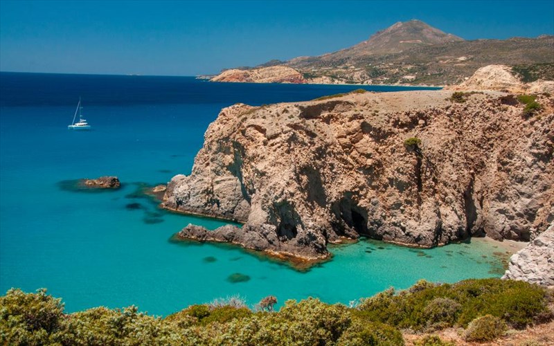 pente-staseis-stis-kuklades-pou-anupomonoume-na-kanoume