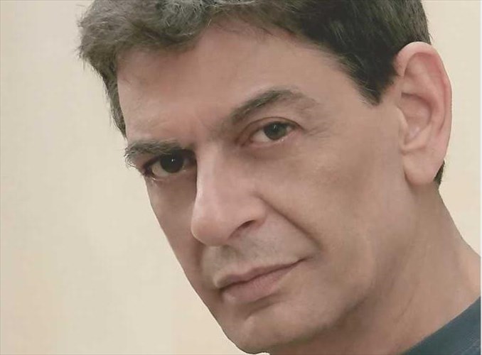 o-mixalis-rakintzis-sto-beakeio-tou-peiraia