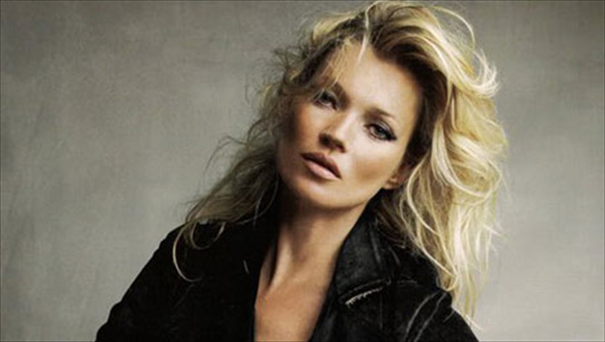 9-diasimes-mouses-pou-enepneusan-9-diasimous-kallitexnes-diasimous-kallitexnes