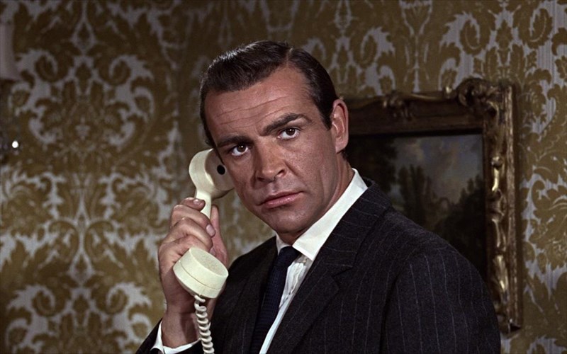 brethike-to-alithino-spiti-tou-James-bond