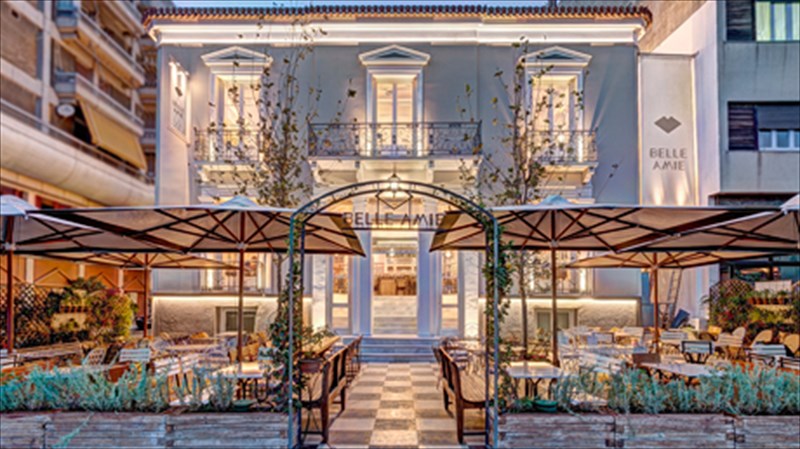 belle-amie-tou-mpelami-to-ouzeri-sti-nea-epoxi