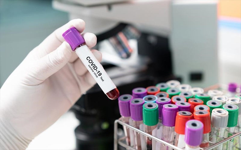 epituxis-dokimi-therapeias-me-proteines-gia-ton-koronoio