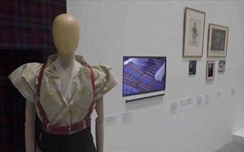 rouxa-pou-anteksan-sto-perasma-tou-xronou