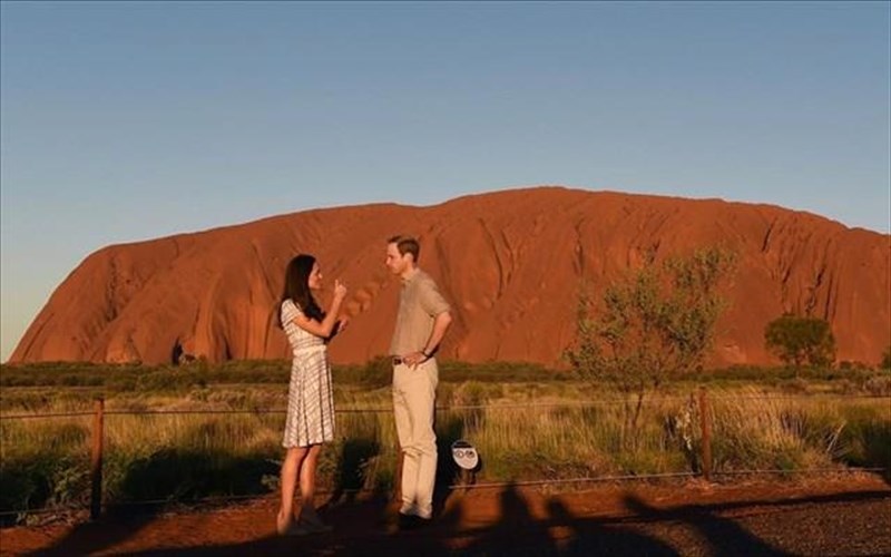 o-prigkipas-ouiliam-apokalupse-to-xeirotero-doro-pou-exei-kanei-stin-keit-mintleton