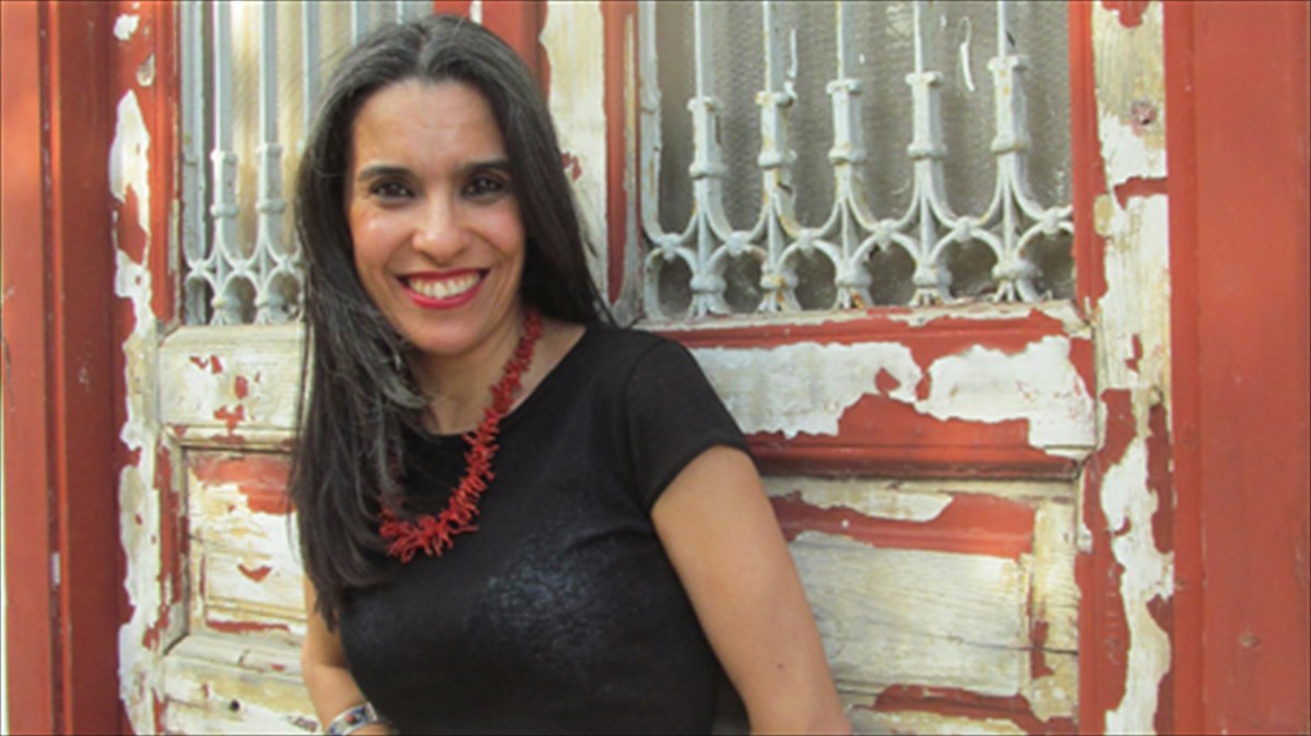 mousiko-taksidi-guro-apo-ti-mesogeio