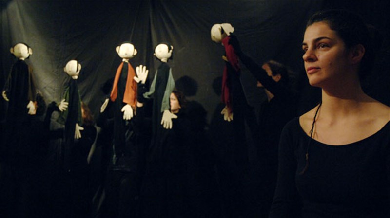 theatriko-dromeno-gia-ti-thusia