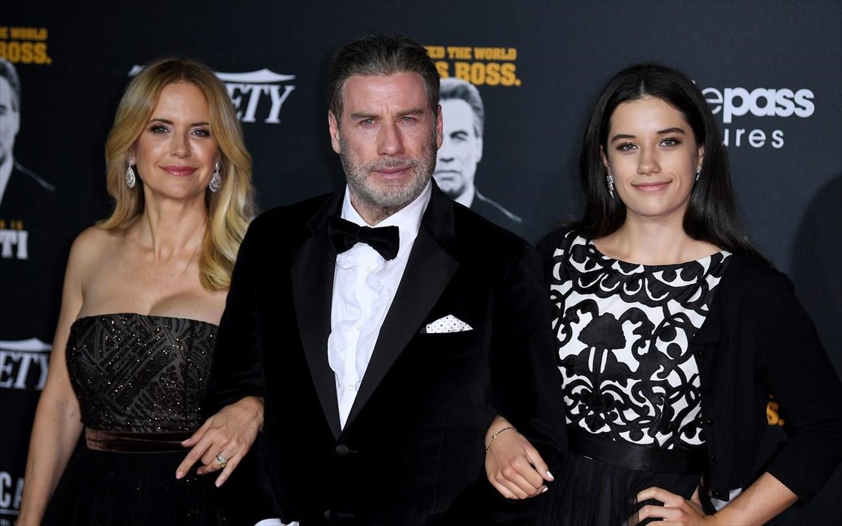 kelly-preston-John-travolta-ella-bleu-travolta