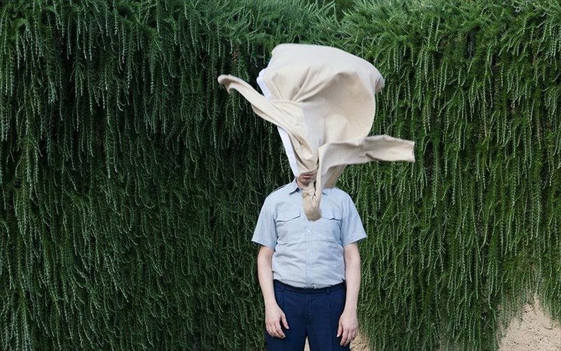 ta-rouxa-mia-performance-gia-to-enduma-apo-to-3000-px-eos-simera