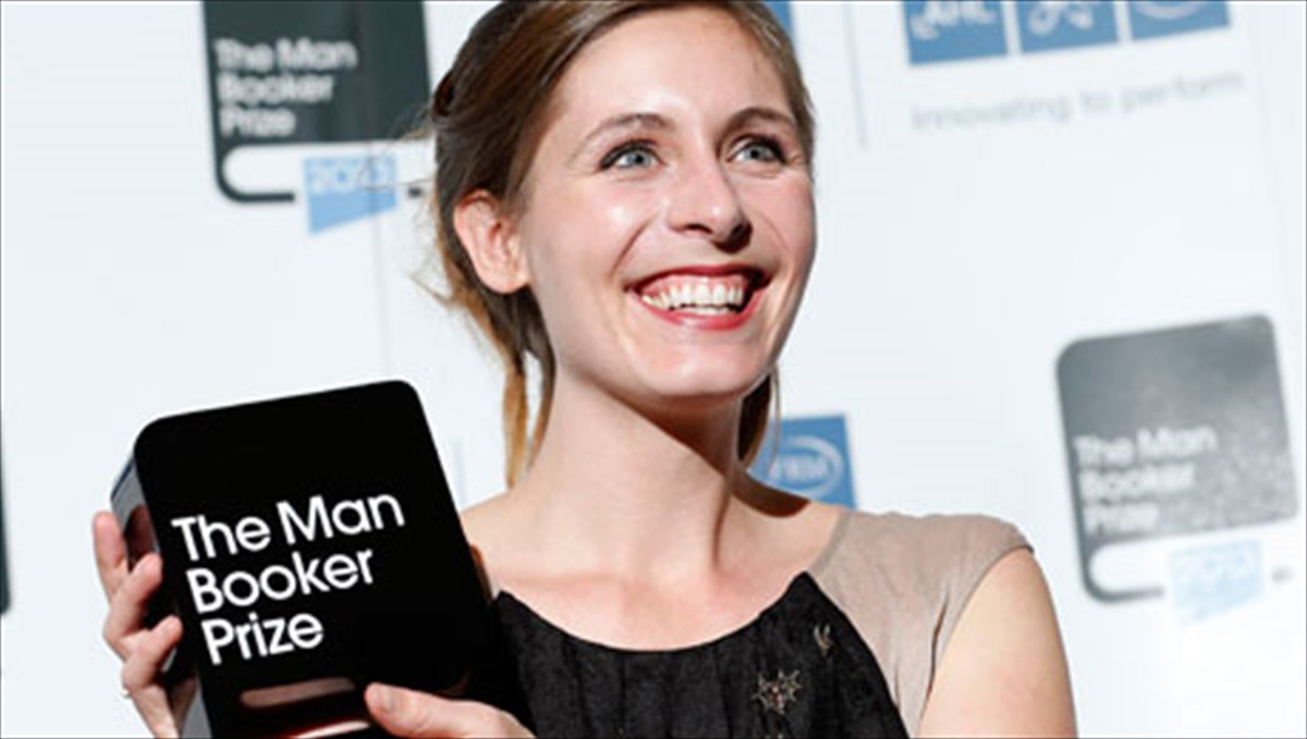 elinor-katon-to-mpouker-se-muthistorima-meastrologikous-kanones