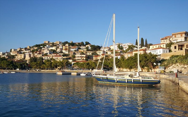 oikogeneiakes-apodraseis-me-to-autokinito-stin-peloponniso