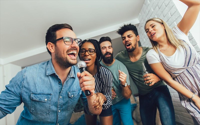 to-spotify-etoimazei-upiresia-karaoke