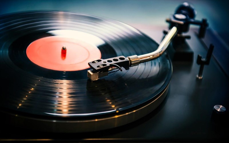 to-binulio-kseperase-to-cd-gia-proti-fora-apo-to-1986