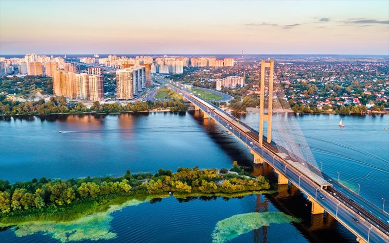 autes-einai-oi-pio-ftoxes-xores-tis-europis