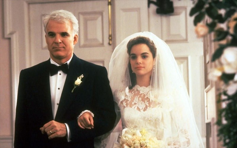 o-mpampas-tis-nufis-epistrefei-gia-kalo-skopo