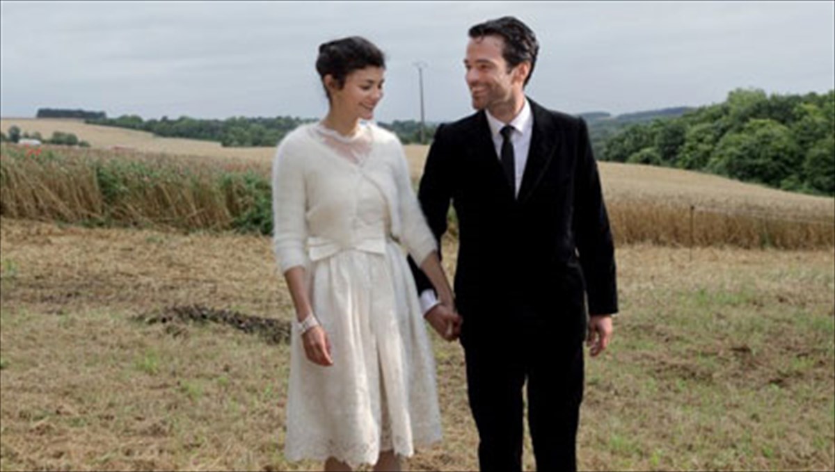 o-afros-ton-imeron-to-muthistorima-piso-apo-tin-tainia