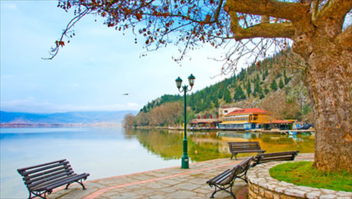 5kai1-proorismoi-gia-ena-eortastiko-triimero-stis-ellinikes-omorfies