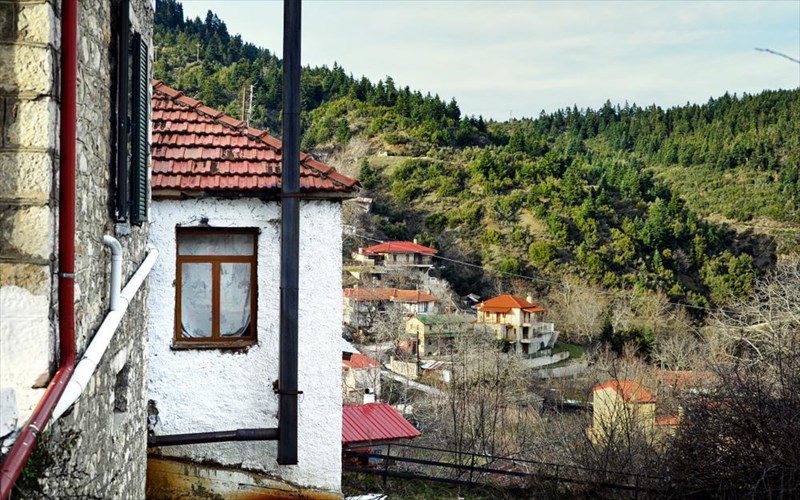 tesseris-staseis-sti-sterea-ellada-pou-tha-sas-ftiaksoun-to-kefi