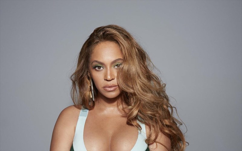 i-beyonce-dinei-enan-80s-tono-sti-nea-sunergasia-tis-me-tin-adidas