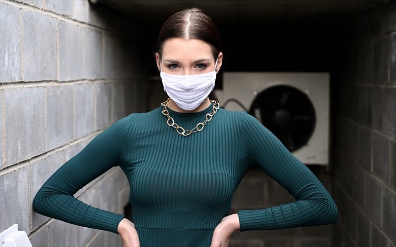 oi-nees-odigies-gia-tin-prostasia-tou-dermatos-kato-apo-maska