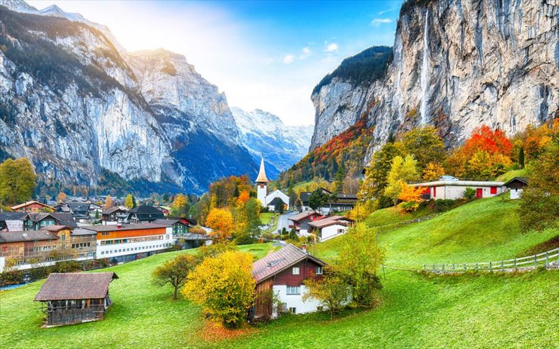 fthinoporina-stigmiotupa-ap-olo-ton-kosmo