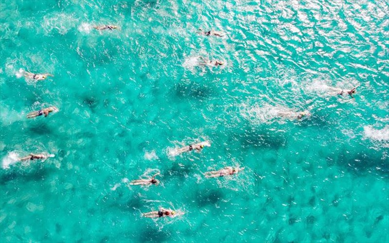 to-weswim-i-anoixti-thalassa-i-pandimia-kai-mia-epistoli-pandimia-kai-mia-epistoli