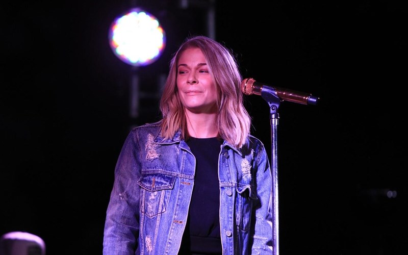 i-leann-rimes-barethike-na-krubei-tin-psoriasi-tis