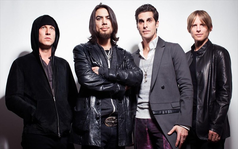 kati-etoimazoun-oi-Janes-addiction-gia-to-2021