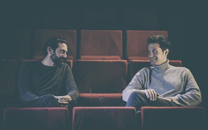 orfeas-augoustidis-kai-odusseas-papaspiliopoulos-bazoun-mprosta-ti-mixani-tou-tiouringk