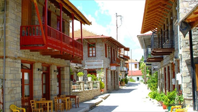 ano-xora-naupaktias-kosmopolitiki-paradosi-stin-oreini-naupaktia