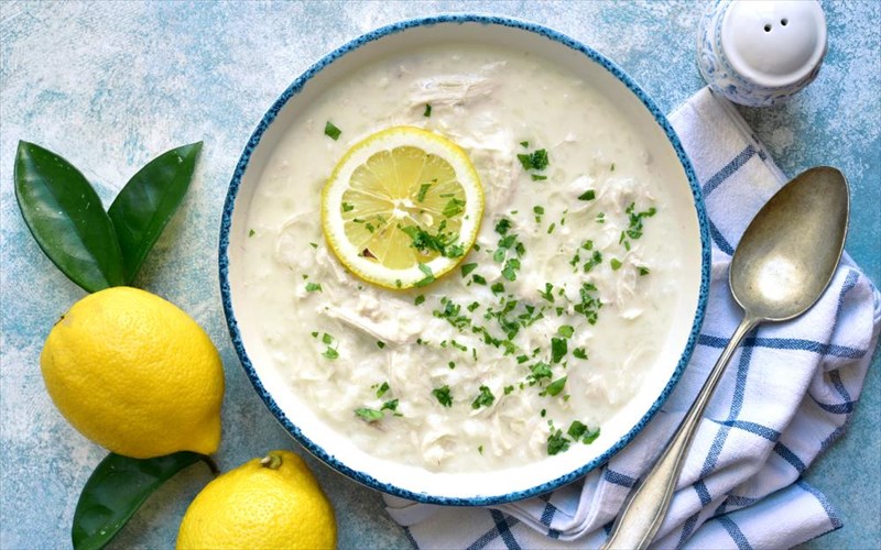 oi-soupes-pou-mosxoboloun-ellada