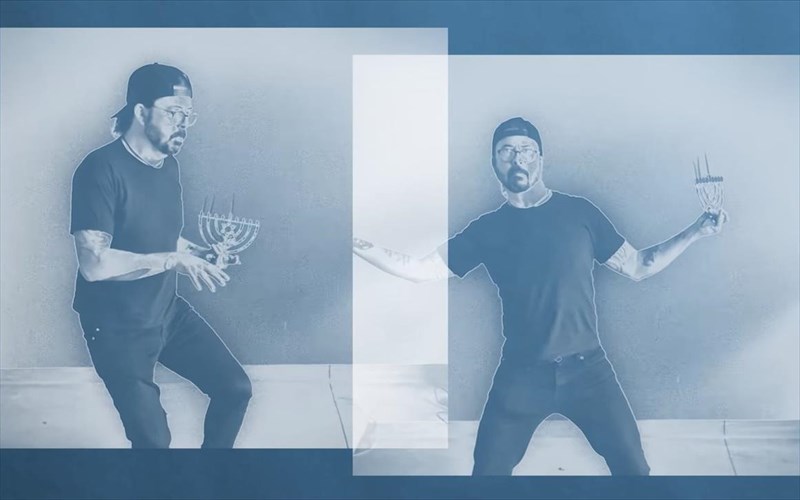 dave-grohl-kai-greg-Jurstin-giortazoun-ti-xanouka-diaskeuazontas-drake-beastie-boys-kai-peaches