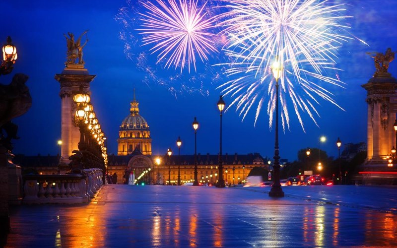 pente-meri-ston-kosmo-pou-tha-thelame-na-eimaste-gia-tin-paramoni-protoxronias-alla-den-ginetai