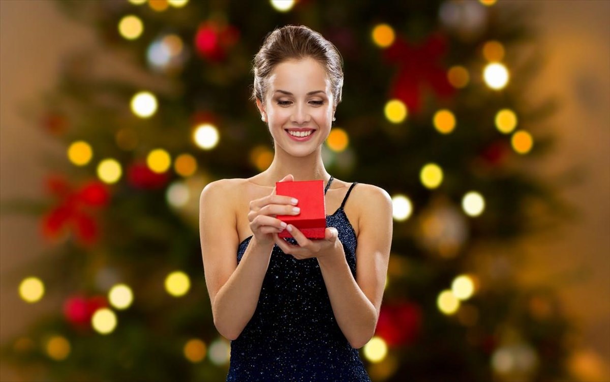 oi-nees-texnikes-sto-makigiaz-pou-tha-sas-baloun-se-xristougenniatiko-mood