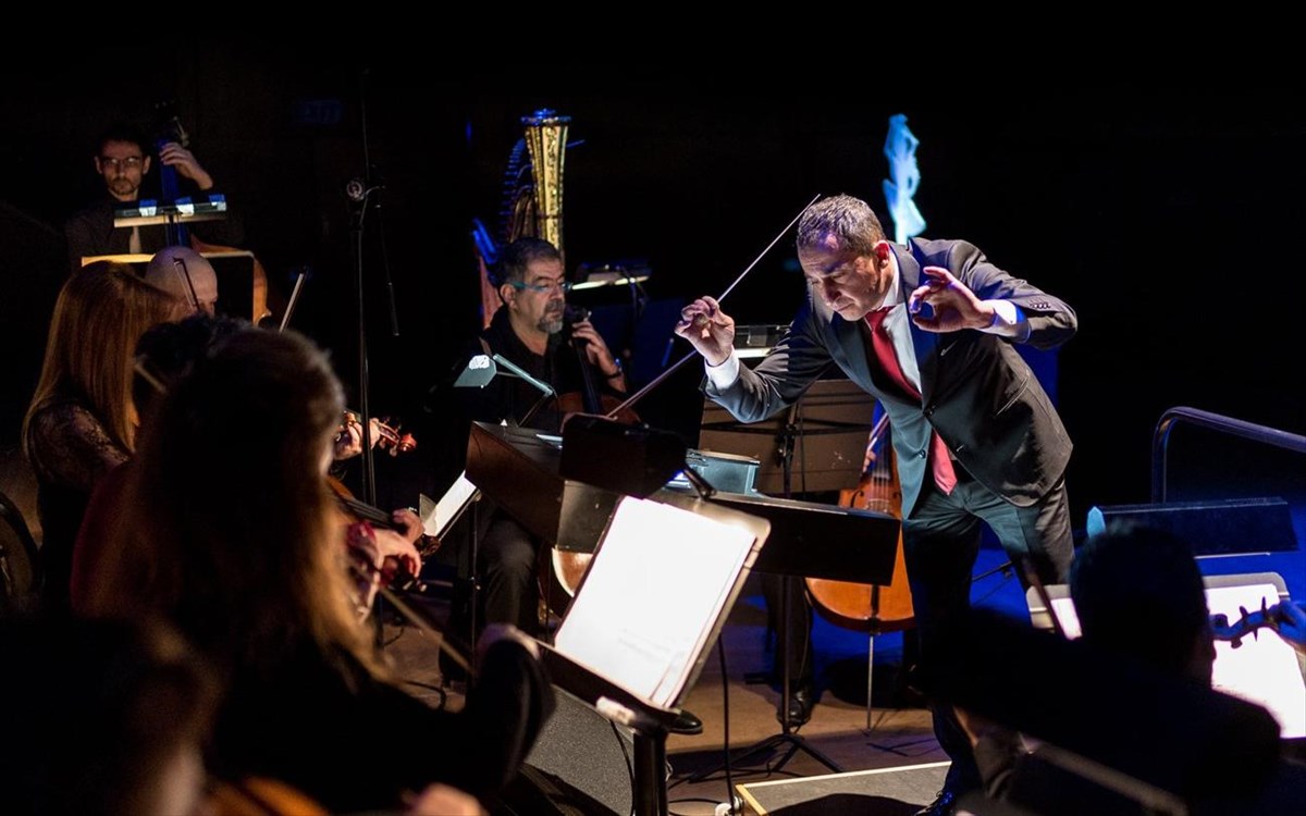 xristougenna-sto-megaro