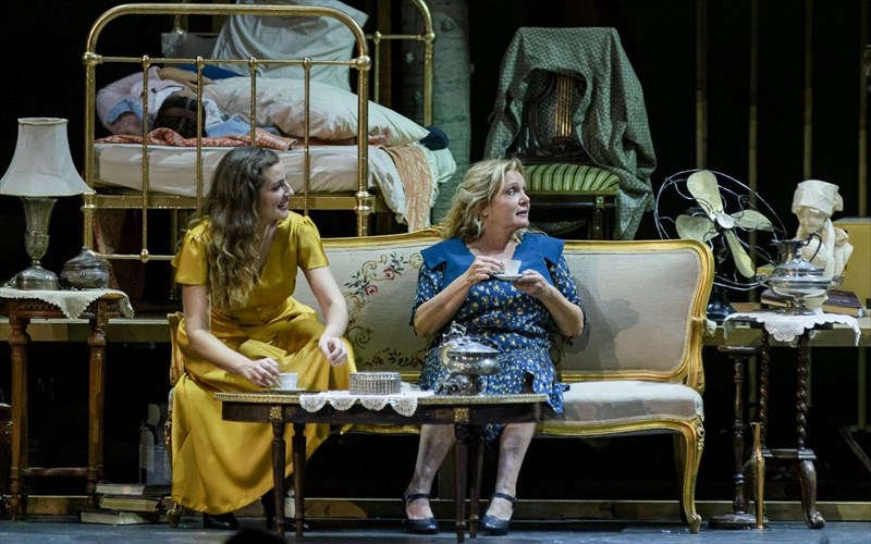 5-parastaseis-gia-na-deite-online-parastaseis-gia-na-deite-online