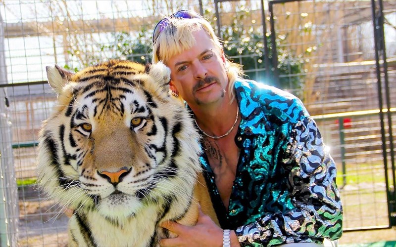 o-donald-trump-apogoiteuse-ton-Joe-exotic