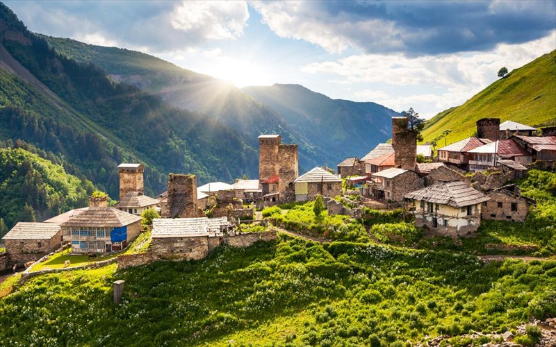 fotografiko-taksidi-se-eksi-paramuthenia-xoria-tou-kosmou