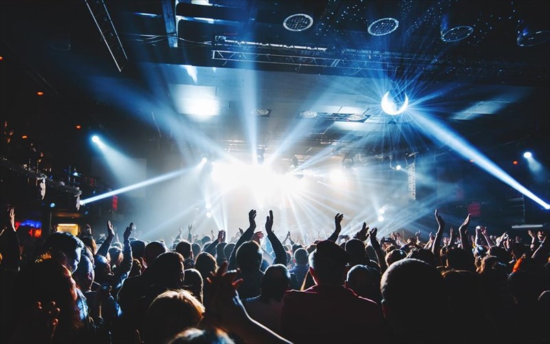 o-politismos-stin-ee-kai-i-oikonomiki-katastrofi-tis-pandimias-oikonomiki-katastrofi-tis-pandimias