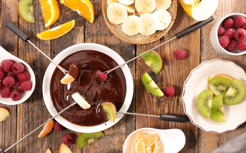 me-ti-tairiazei-i-sokolata-sokolata