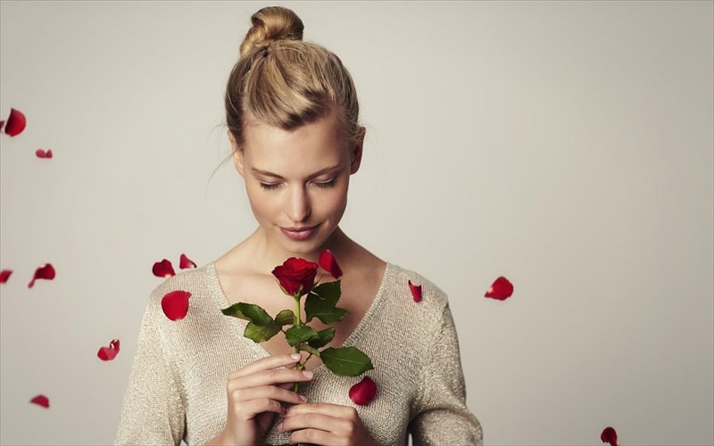 akatamaxites-sumboules-omorfias-gia-tin-imera-kai-ti-nuxta-tou-agiou-balentinou